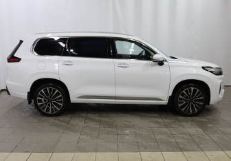 Подержанный автомобиль Exeed VX 2022 года (6 фото)