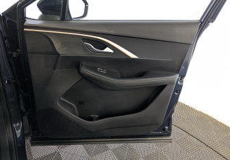 Подержанный автомобиль Omoda C5 2023 года (23 фото)