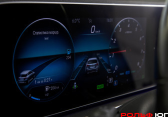 Подержанный автомобиль Mercedes-Benz GLE 2020 года (9 фото)