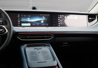 Подержанный автомобиль Voyah Free 2023 года (29 фото)