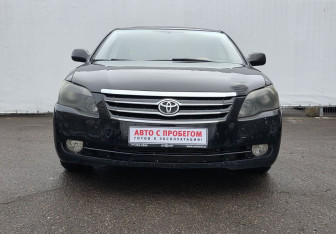 Подержанный автомобиль Toyota Avalon 2005 года (2 фото)