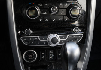 Подержанный автомобиль Renault Koleos 2013 года (15 фото)