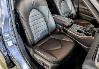 Подержанный автомобиль Toyota Highlander 2021 года (22 фото)