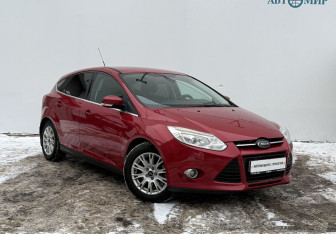 Подержанный автомобиль Ford Focus Hatchback 2012 года (3 фото)