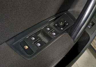 Подержанный автомобиль Volkswagen Tiguan 2020 года (12 фото)