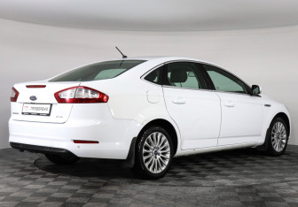 Подержанный автомобиль Ford Mondeo Sedan 2012 года (3 фото)