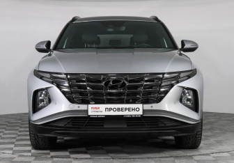 Подержанный автомобиль Hyundai Tucson 2022 года (2 фото)