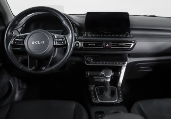 Подержанный автомобиль Kia Seltos 2022 года (12 фото)