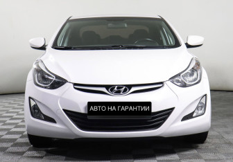 Подержанный автомобиль Hyundai Elantra Sedan 2014 года (2 фото)