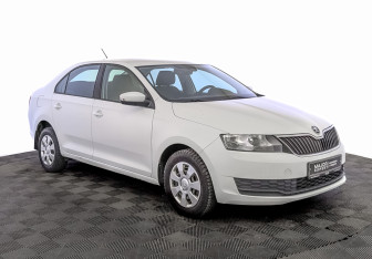Подержанный автомобиль Skoda Rapid Liftback 2019 года (3 фото)