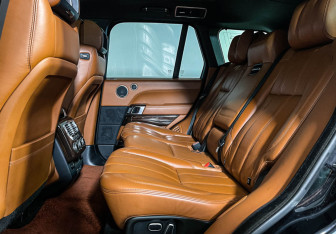 Подержанный автомобиль Land Rover Range Rover 2013 года (10 фото)