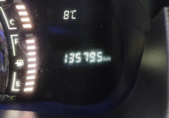 Подержанный автомобиль Suzuki Swift Hatchback 2015 года (18 фото)