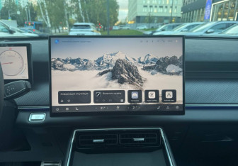 Подержанный автомобиль Chery Tiggo 9 2024 года (20 фото)