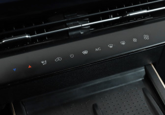 Подержанный автомобиль Omoda C5 2024 года (20 фото)