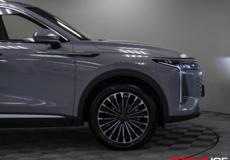 Подержанный автомобиль Exeed RX 2023 года (30 фото)