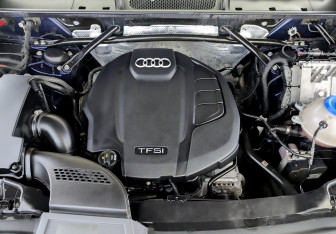 Подержанный автомобиль Audi Q5 2017 года (9 фото)