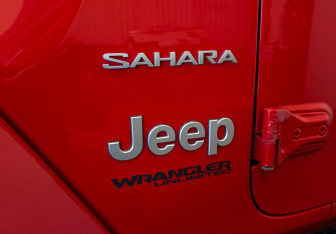 Подержанный автомобиль Jeep Wrangler 2021 года (25 фото)