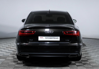 Подержанный автомобиль Audi A6 Sedan 2015 года (6 фото)