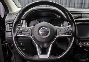 Подержанный автомобиль Nissan Qashqai 2019 года (17 фото)