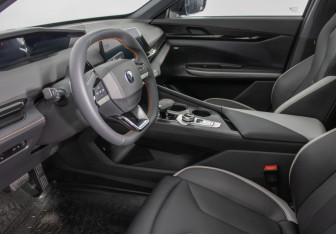 Новый Changan UNI-V 2024 (10 фото)