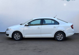 Подержанный автомобиль Skoda Rapid Liftback 2018 года (5 фото)
