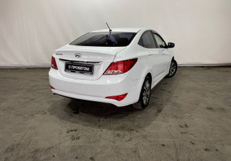 Подержанный автомобиль Hyundai Solaris Sedan 2016 года (6 фото)