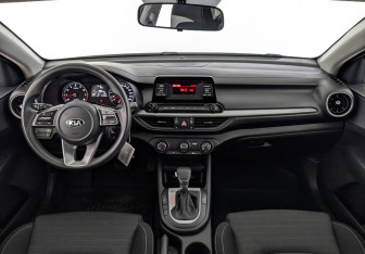 Подержанный автомобиль Kia Cerato Sedan 2019 года (14 фото)