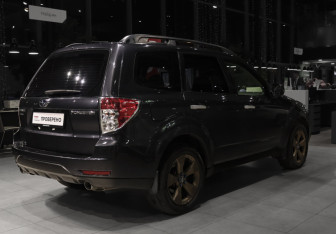 Подержанный автомобиль Subaru Forester Suv 2012 года (4 фото)