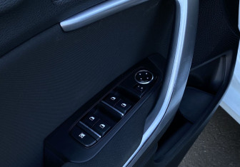 Подержанный автомобиль Kia Ceed Wagon 2019 года (17 фото)