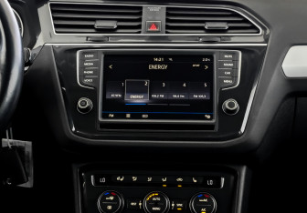 Подержанный автомобиль Volkswagen Tiguan 2017 года (15 фото)