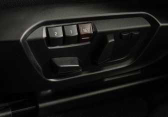 Подержанный автомобиль BMW X4 2017 года (16 фото)