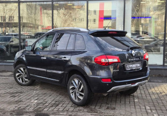 Подержанный автомобиль Renault Koleos 2013 года (6 фото)