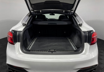 Подержанный автомобиль BMW X6 2019 года (9 фото)