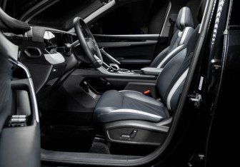 Новый Geely Atlas 2025 (8 фото)