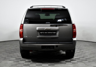 Подержанный автомобиль Chevrolet Tahoe 2008 года (4 фото)
