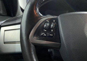 Подержанный автомобиль Jaguar XF Sedan 2014 года (15 фото)