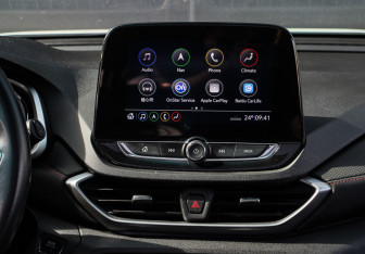 Подержанный автомобиль Chevrolet Orlando 2021 года (12 фото)