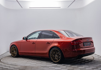 Подержанный автомобиль Audi A4 Sedan 2013 года (7 фото)