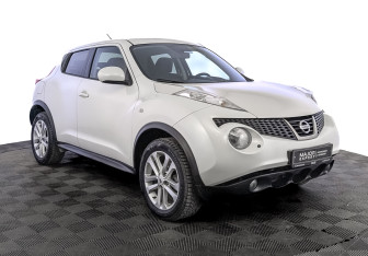 Подержанный автомобиль Nissan Juke 2014 года (3 фото)