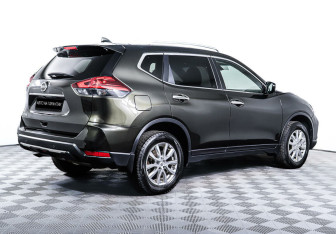 Подержанный автомобиль Nissan X-Trail 2018 года (5 фото)
