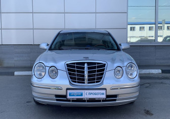 Подержанный автомобиль Kia Opirus 2003 года (2 фото)