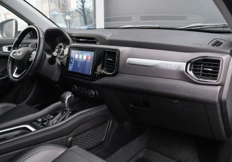 Подержанный автомобиль Chery Tiggo 4 2022 года (7 фото)