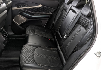 Подержанный автомобиль Exeed TXL 2022 года (18 фото)