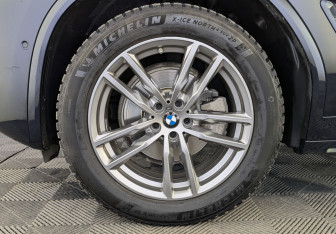 Подержанный автомобиль BMW X4 2021 года (12 фото)