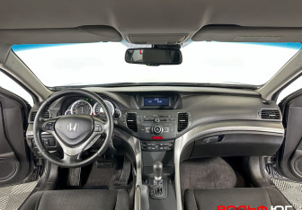 Подержанный автомобиль Honda Accord Sedan 2008 года (12 фото)