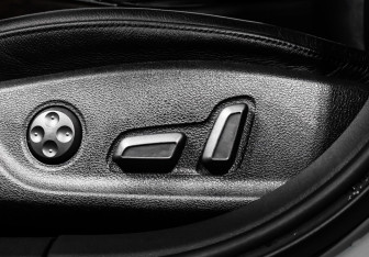 Подержанный автомобиль Audi A6 Sedan 2012 года (19 фото)