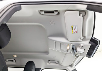 Подержанный автомобиль Land Rover Defender Suv 2021 года (22 фото)