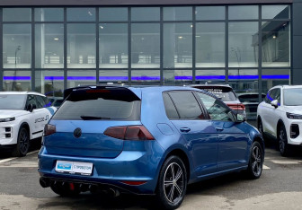 Подержанный автомобиль Volkswagen Golf Hatchback 2014 года (5 фото)