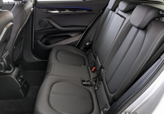 Подержанный автомобиль BMW X2 2020 года (18 фото)