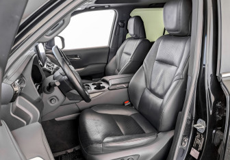 Подержанный автомобиль Toyota Land Cruiser Suv 2021 года (20 фото)